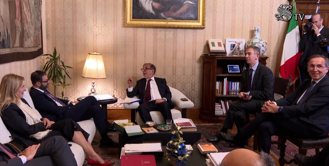 Moral suasion di La Russa sulla Vigilanza, subito regole per il referendum