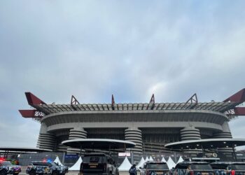 La polizia del Qatar sfila a Milano in vista delle Olimpiadi