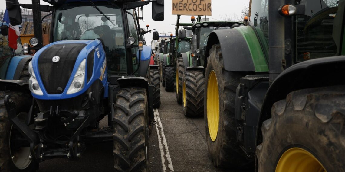 Accordo Ue-Mercosur bloccato, voto contro Von der Leyen: Parlamento spaccato