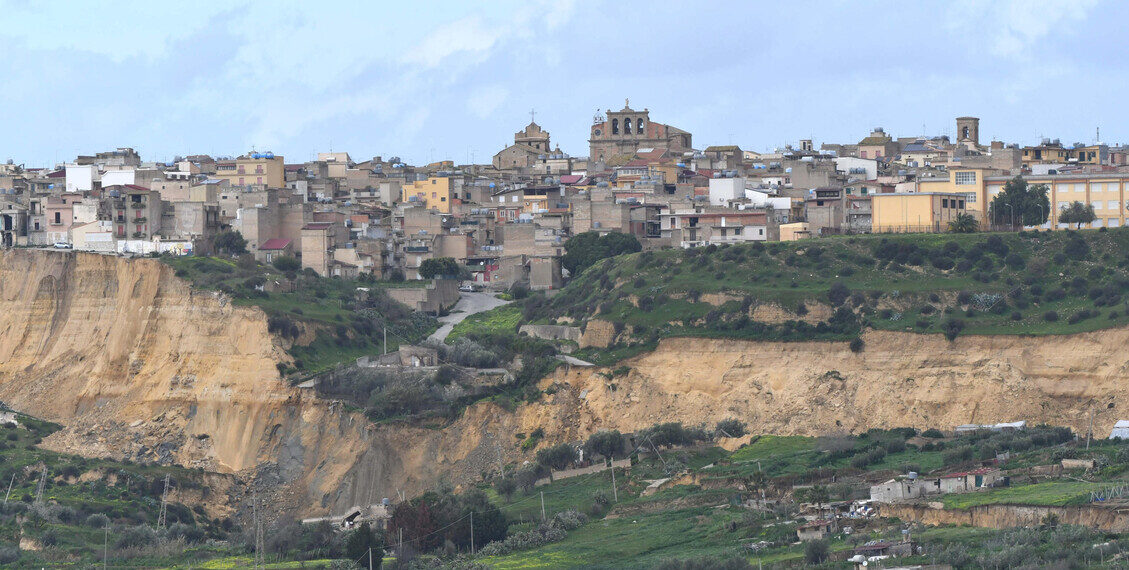 M5s, cittadini lasciati soli, governo doveva mandare l’esercito per il maltempo