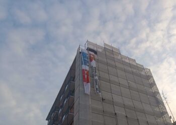 Al corteo contro le Olimpiadi steso striscione ‘Ice out of Milan’