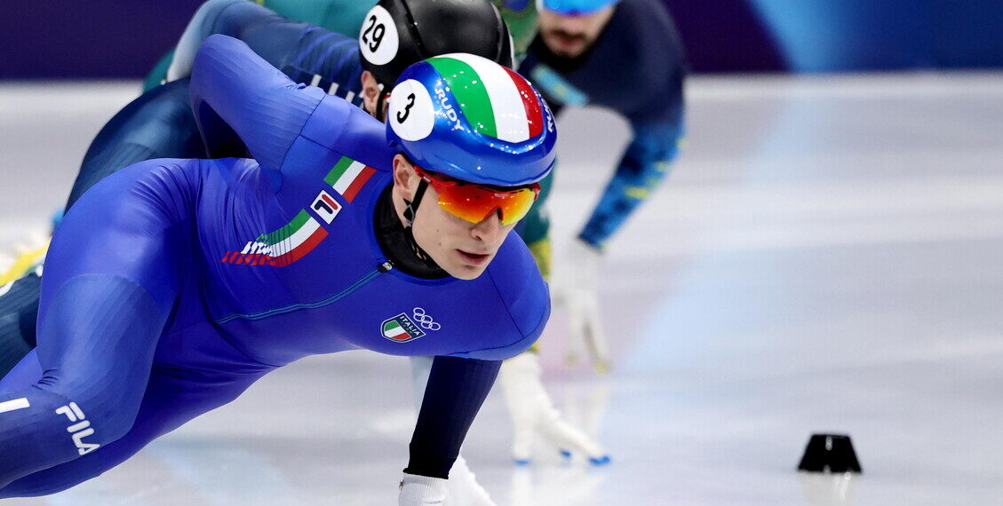 Milano Cortina: short track, penalità per Sighel eliminato nei 1000 m