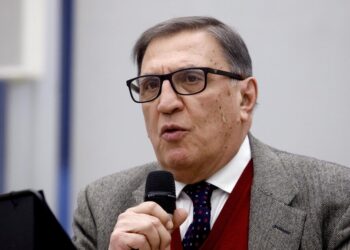 Tensioni con Romano La Russa, i consiglieri lombardi di FI lasciano l’Aula
