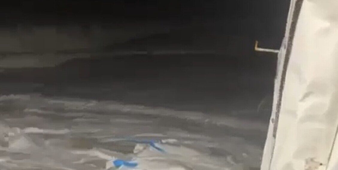 Forte mareggiata a Porto Recanati, allagate alcune strutture