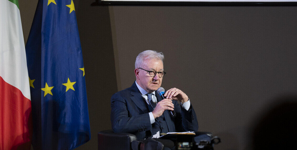 Mantovano: ‘I cattolici voteranno sì’. È scontro con il no