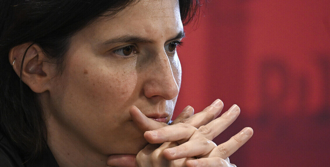 Schlein a Meloni, posi la clava. Chi ci guarda merita spettacolo diverso