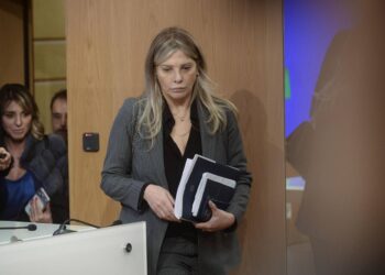 Anche il capo di gabinetto deve farsi autorizzare per interventi pubblici: il caso Bartolozzi diventa un giallo