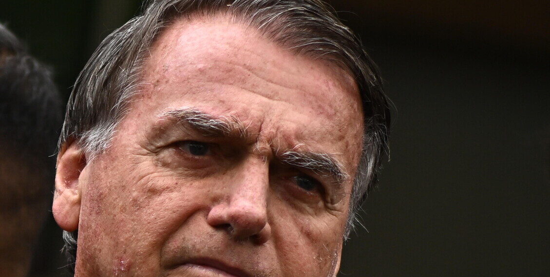 Moraes chiede parere alla Procura su eventuali domiciliari per Bolsonaro