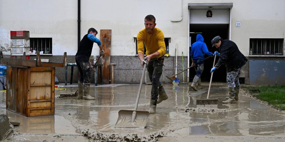 Polizze catastrofali, scatta l’obbligo: dal ristorante all’hotel, ecco come variano i prezzi