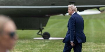 Ultimatum di Trump e nuova sfida dell’Iran, escalation per Hormuz