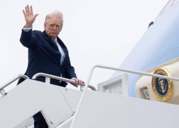 Guerra in Iran, l’annuncio di Trump: “Usa vicini a obiettivi, valutiamo passo indietro”